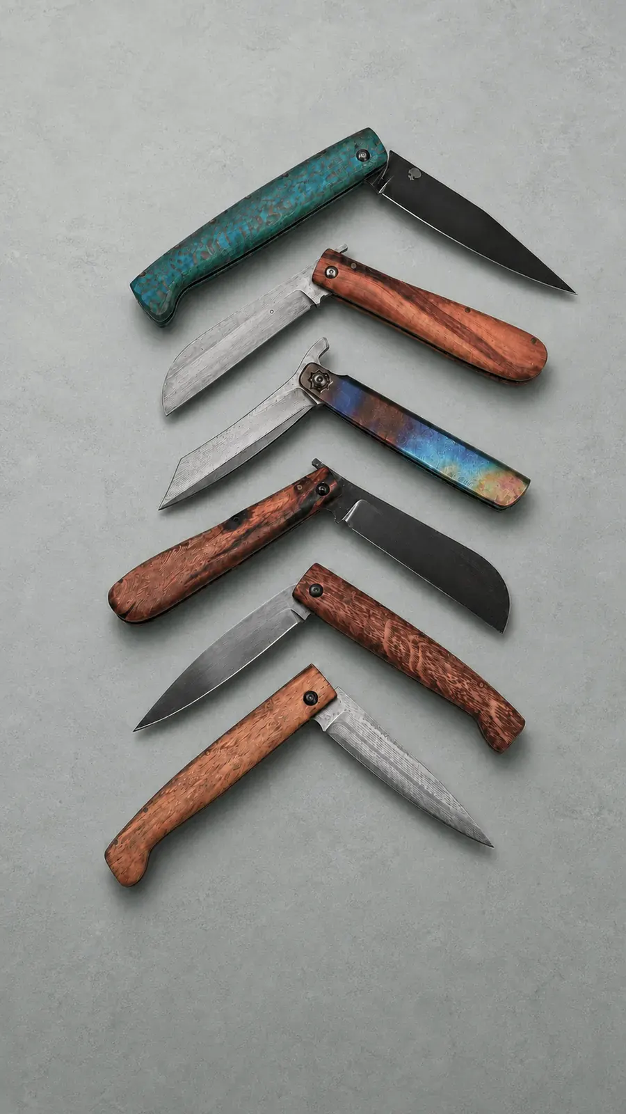 Collection de couteaux pliants artisanaux de Marc Saderi
